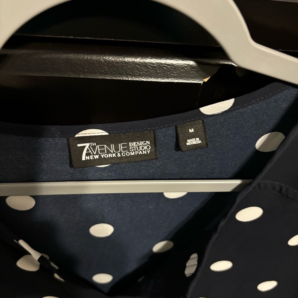 Polka dot blouse - Picture 2 of 4